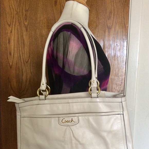 Coach "Park" Shoulder Leather Medium Ivory Bag - Picture 5 of 11